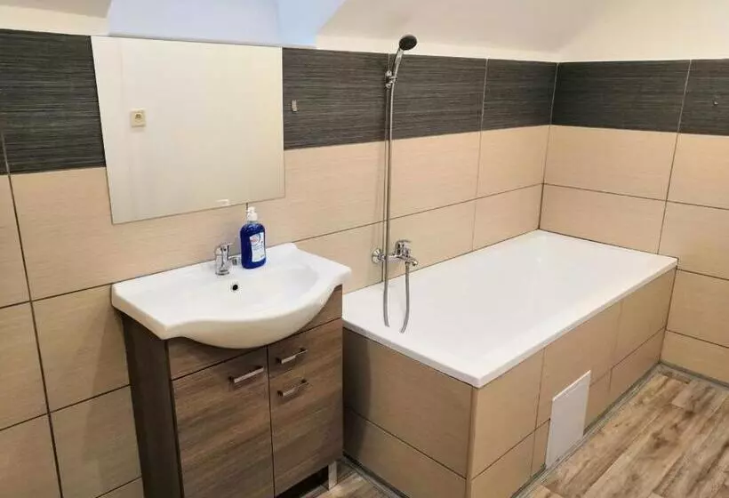 Majatalo Penzion Dajan