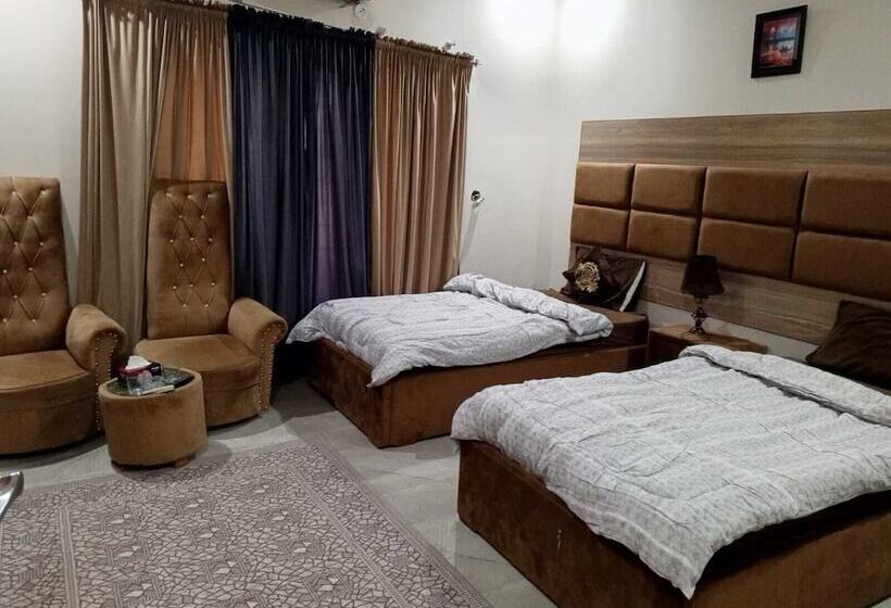 پانسیون Royal Palace