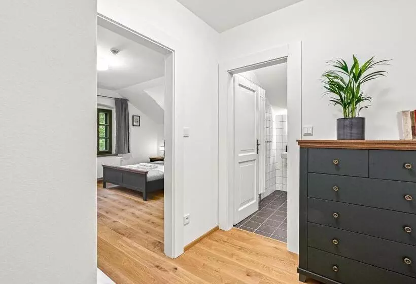 Retkeilymaja Výletní Restaurace Rudolfov