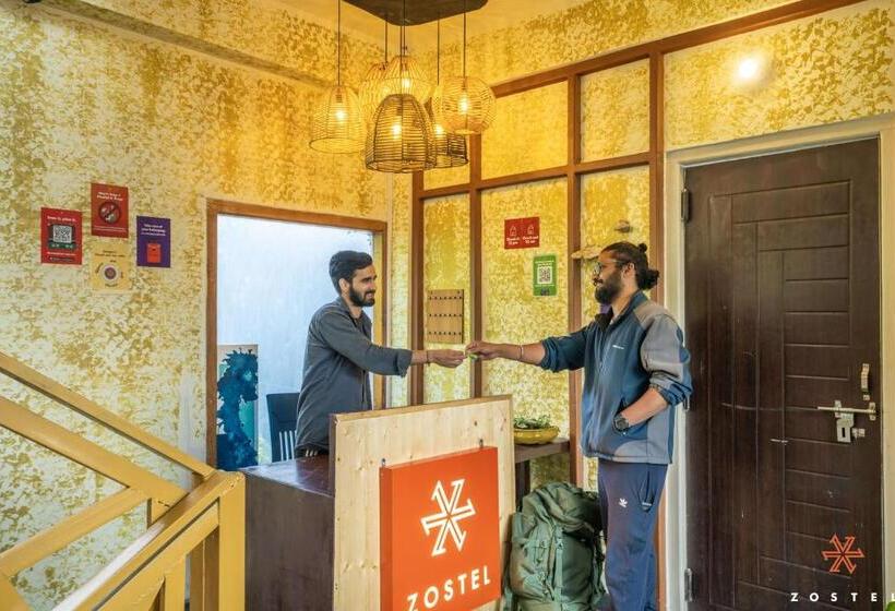 הוסטל Zostel Shoja, Jibhi