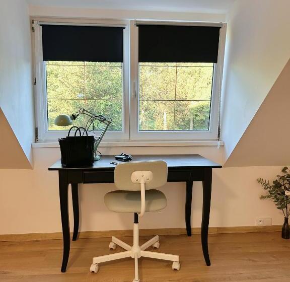 تختخواب و صبحانه Biomade