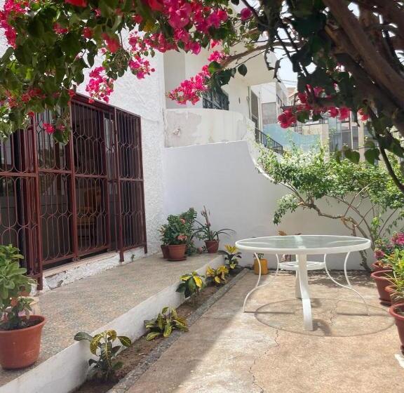 تختخواب و صبحانه Casa Estrela Sea & Art Guesthouse