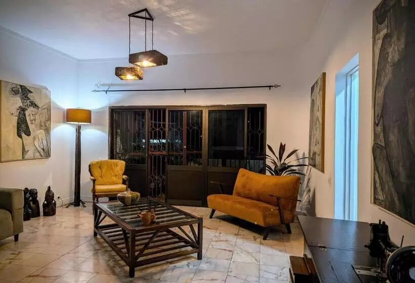 تختخواب و صبحانه Casa Estrela   Sea & Art Guesthouse