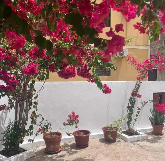 تختخواب و صبحانه Casa Estrela   Sea & Art Guesthouse