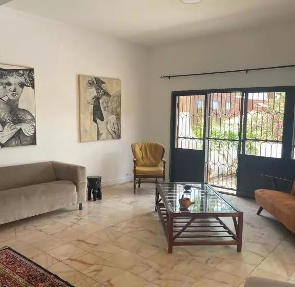 تختخواب و صبحانه Casa Estrela   Sea & Art Guesthouse