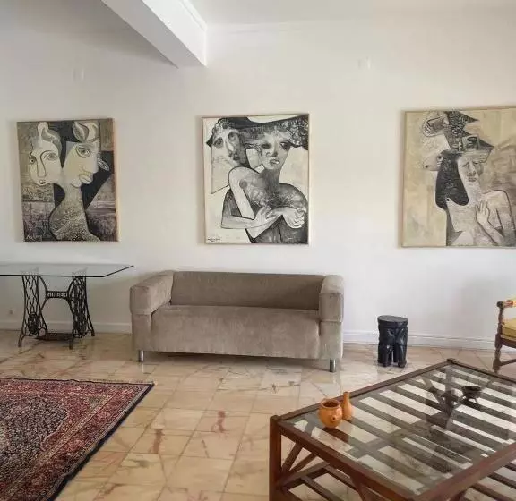 تختخواب و صبحانه Casa Estrela   Sea & Art Guesthouse