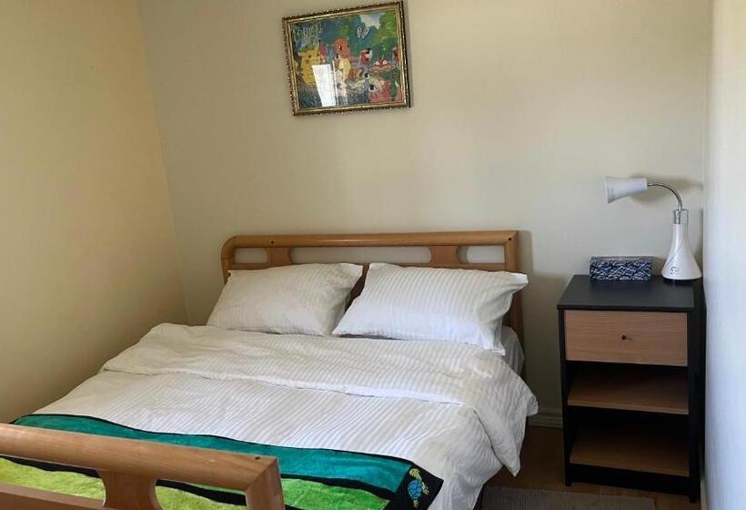 Hotel Big Band House