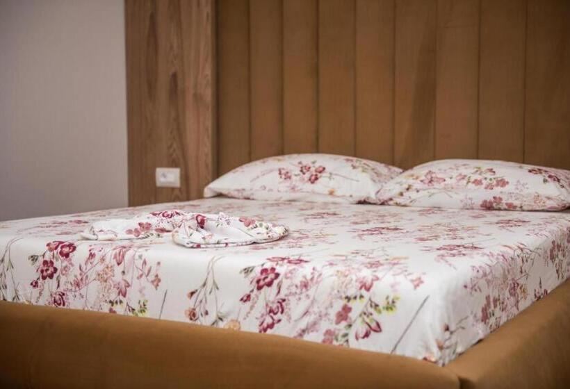 هتل Donatelo New 2