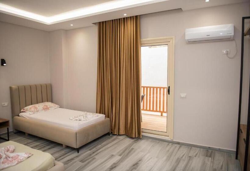 هتل Donatelo New 2