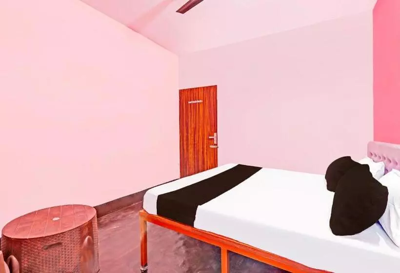 هتل Oyo Flamingo Inn