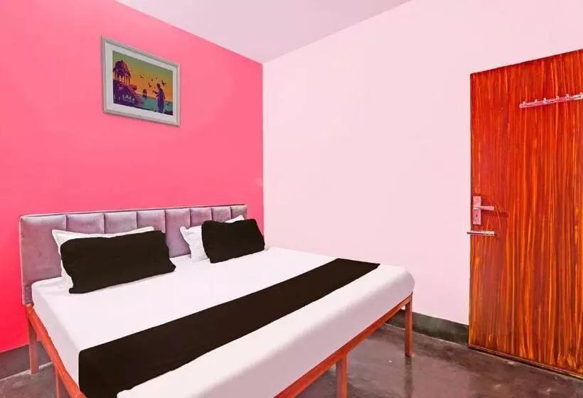 هتل Oyo Flamingo Inn