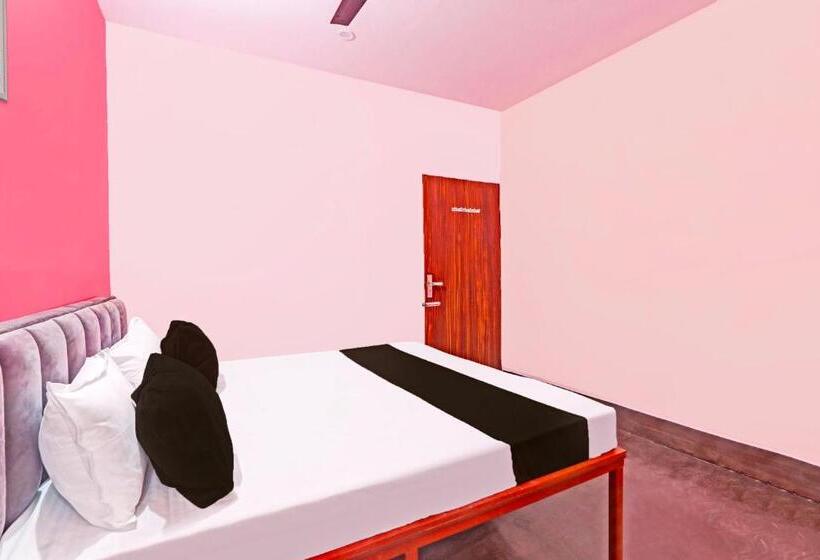 ホテル Oyo Flamingo Inn