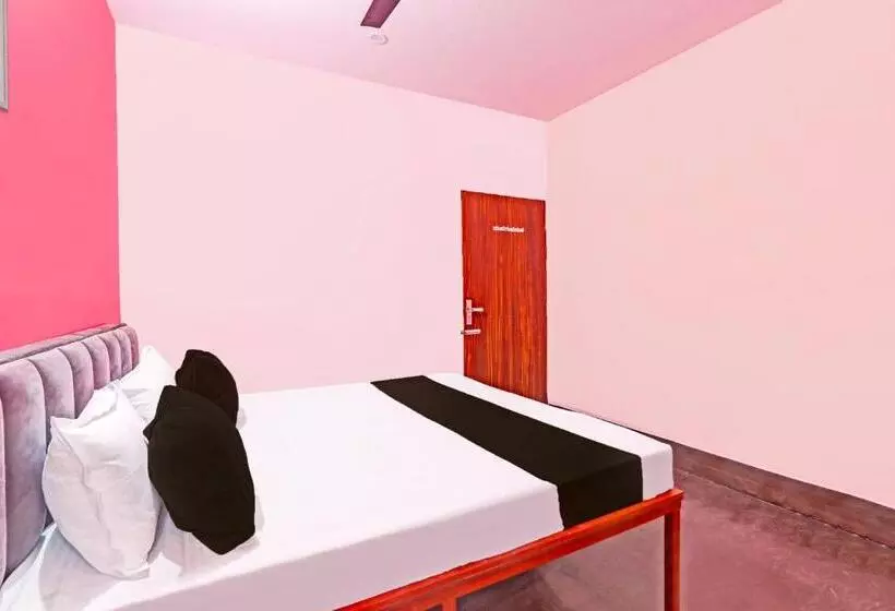 هتل Oyo Flamingo Inn