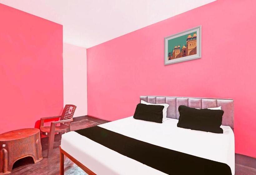 ホテル Oyo Flamingo Inn