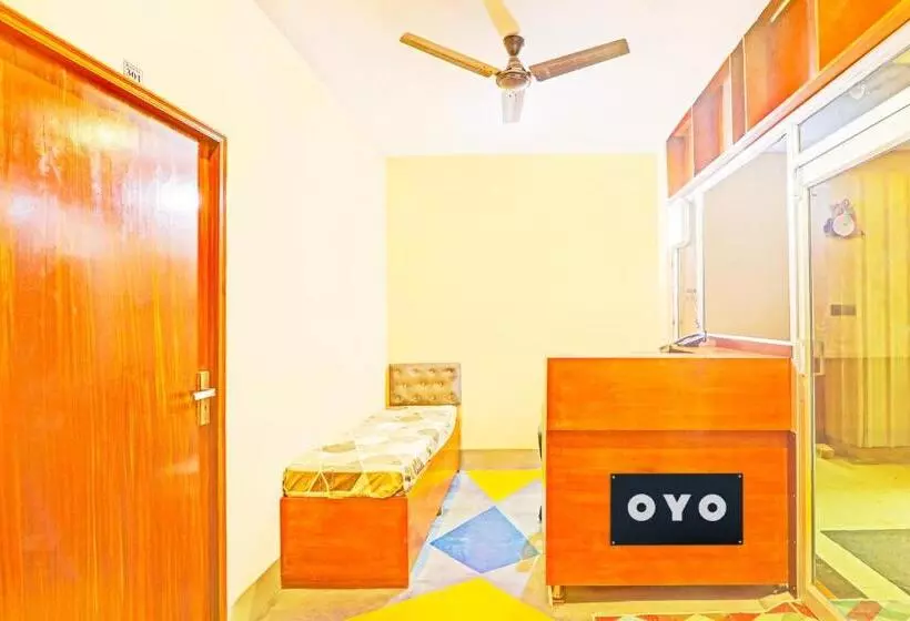 هتل Oyo Flamingo Inn