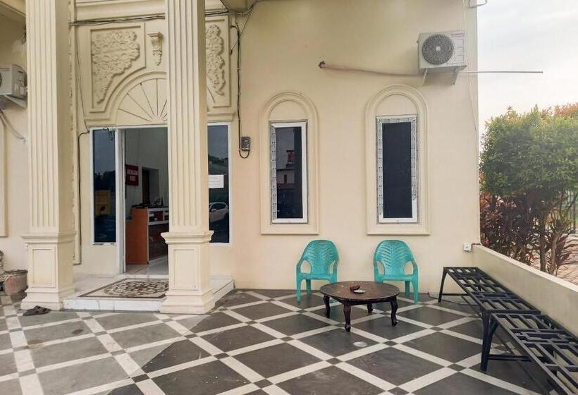 酒店 Reddoorz Syariah At Sungai Pinang Muara Bungo