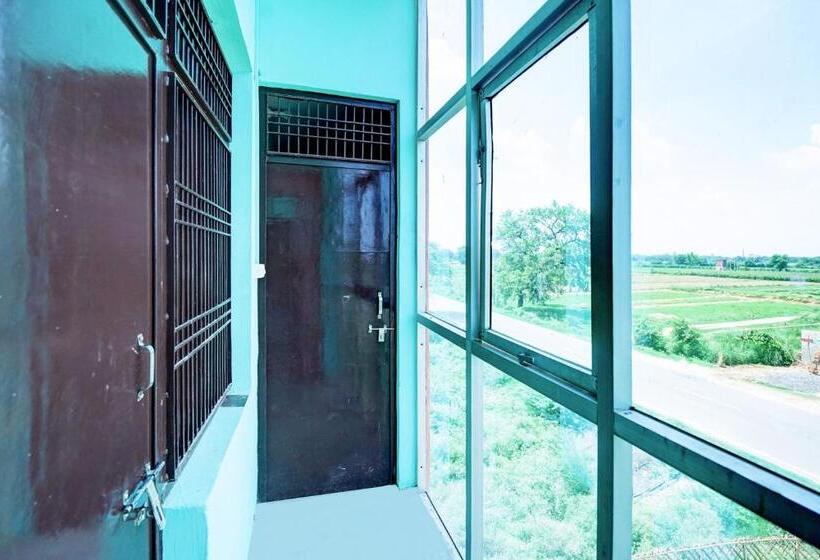 ホテル Spot On Sky Blue