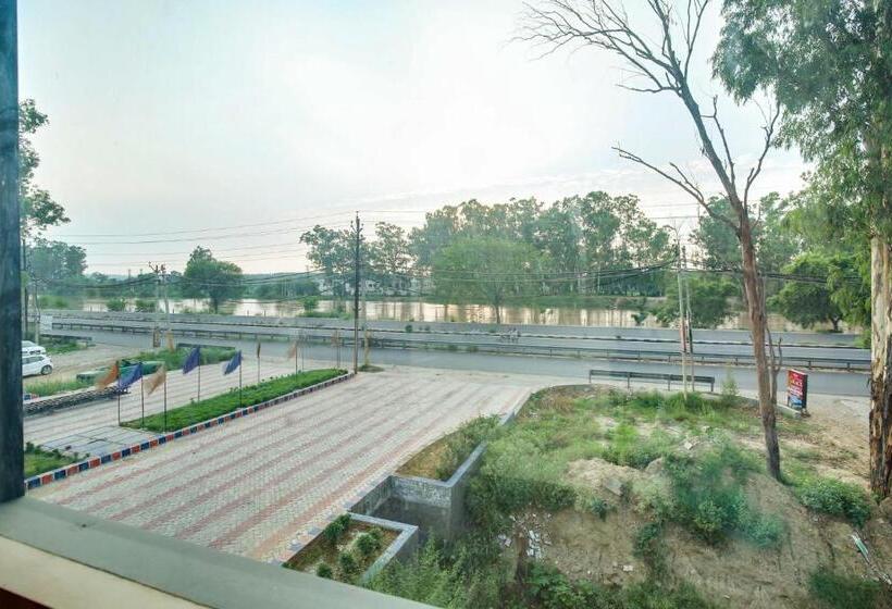 هتل O Grace Residency