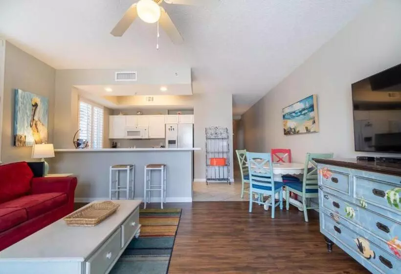 Pekilana Laini   New In Destin, Lazy River, Pools