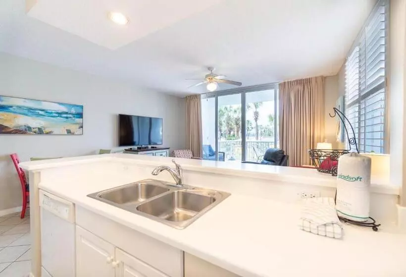 Pekilana Laini   New In Destin, Lazy River, Pools