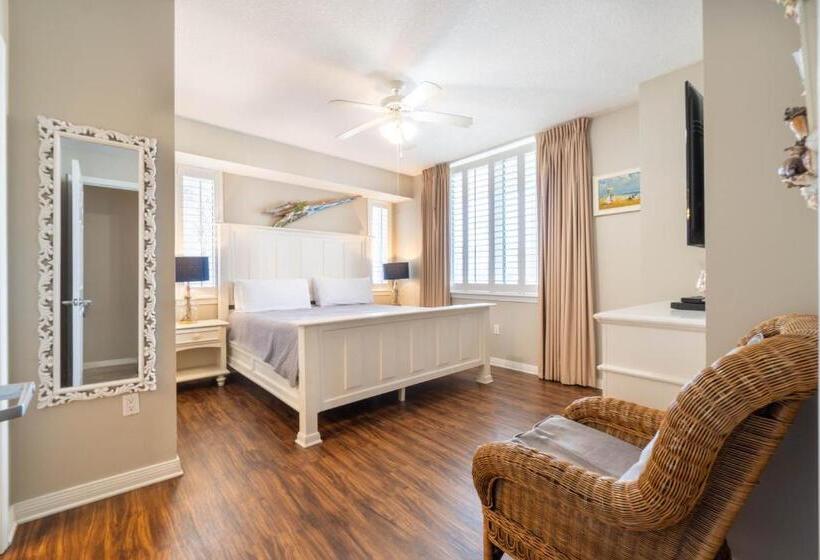 Pekilana Laini New In Destin, Lazy River, Pools