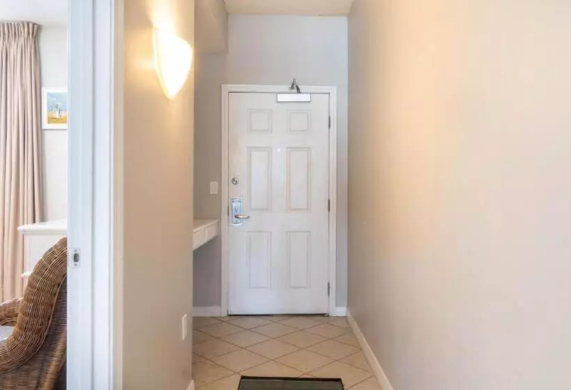 Pekilana Laini   New In Destin, Lazy River, Pools