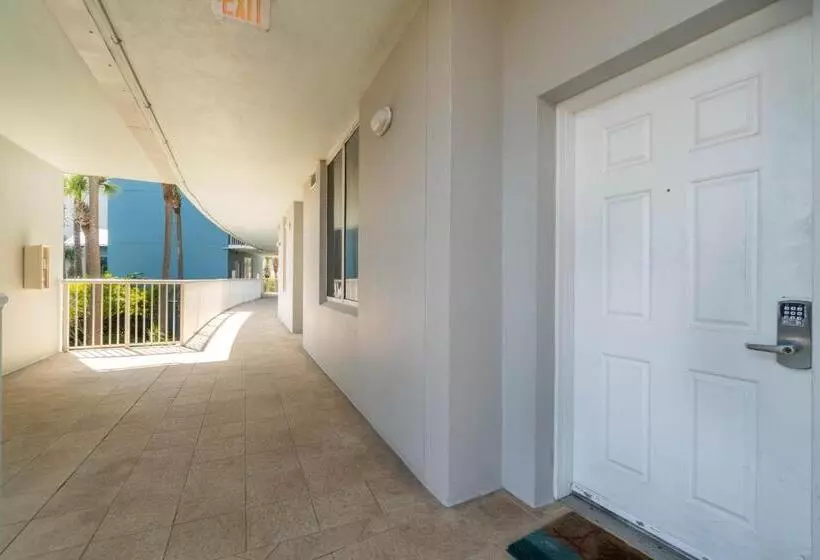 Pekilana Laini   New In Destin, Lazy River, Pools