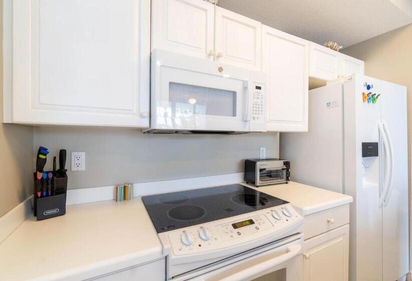 Pekilana Laini New In Destin, Lazy River, Pools