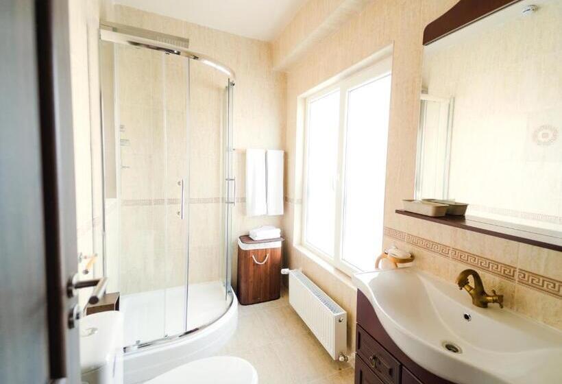 پانسیون Casa Pia