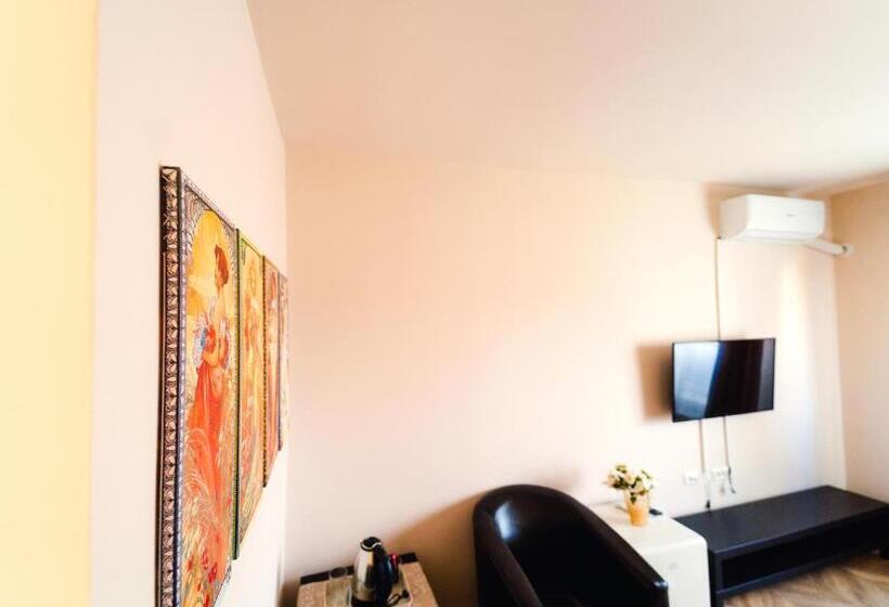 پانسیون Casa Pia