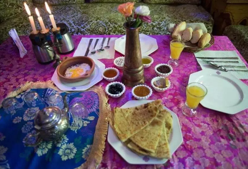 ペンション Dar Bouanania Meknes