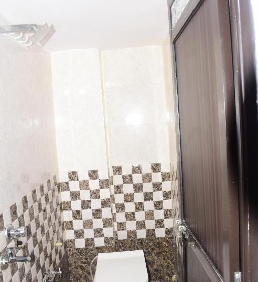 پانسیون Gurudham Guest House