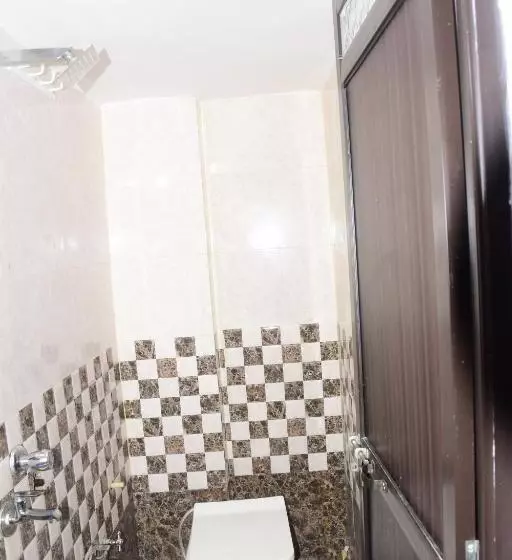 ペンション Gurudham Guest House