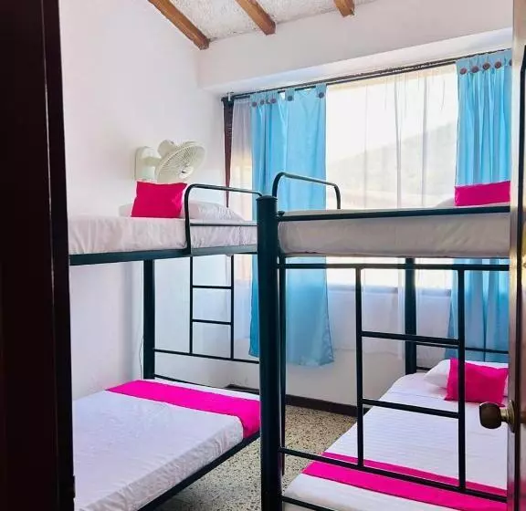 ペンション Casa Hotelgitanos