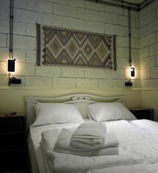 پانسیون Tiroents Boutique