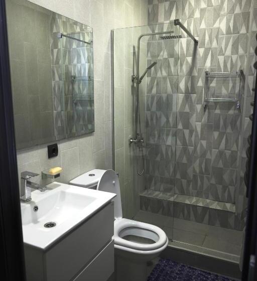 پانسیون Tiroents Boutique