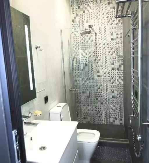 پانسیون Tiroents Boutique