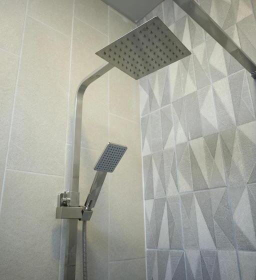 پانسیون Tiroents Boutique