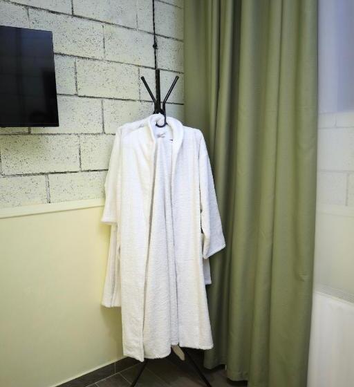 پانسیون Tiroents Boutique