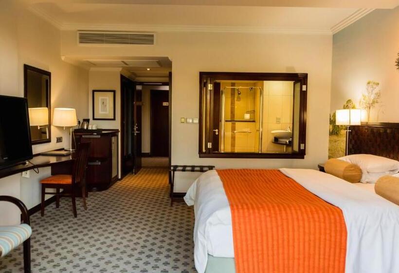 Phakalane Golf Estate Hotel & Convention Centre