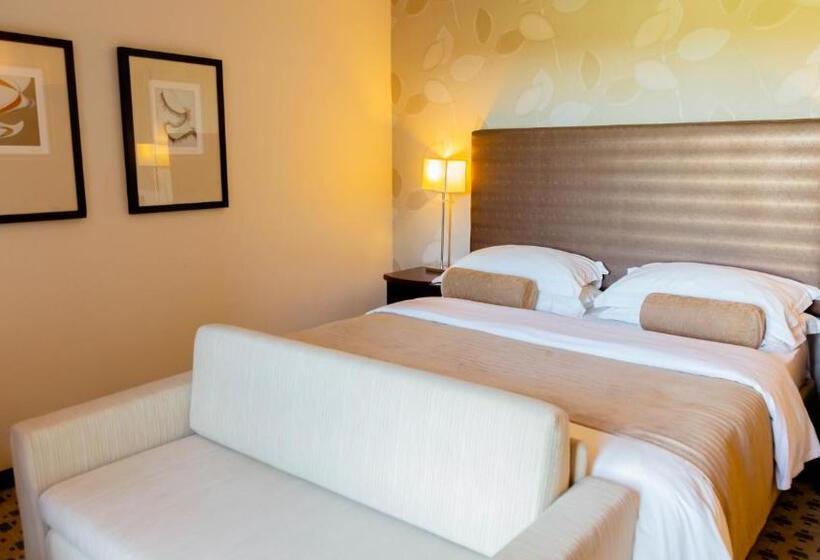 Phakalane Golf Estate Hotel & Convention Centre