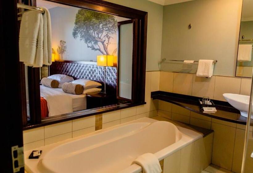 Phakalane Golf Estate Hotel & Convention Centre