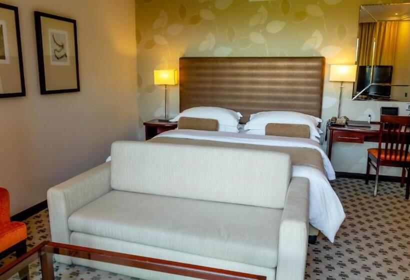 Phakalane Golf Estate Hotel & Convention Centre