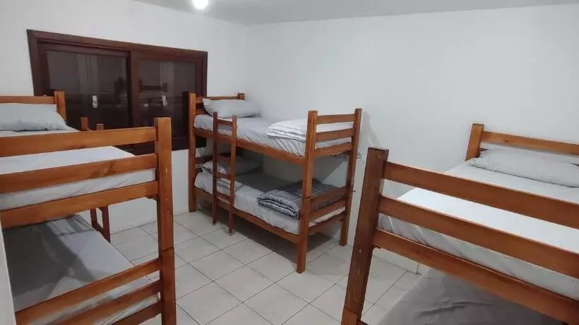 Picco Da Ilha Hostel