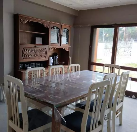 Picco Da Ilha Hostel