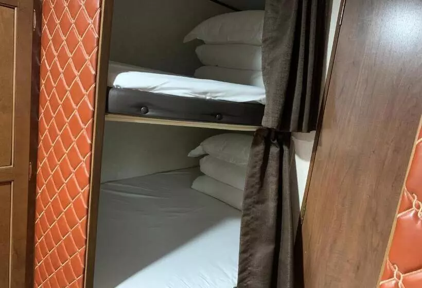 リゾートホテル Zhangjiajie Cliff Flower Rv Tent