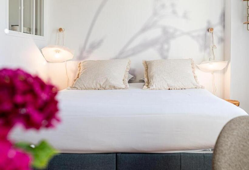 Villa Robs Appartements Tout Confort, Tv Connectée, Haut Débit, Localisation Idéale Courts Séjou