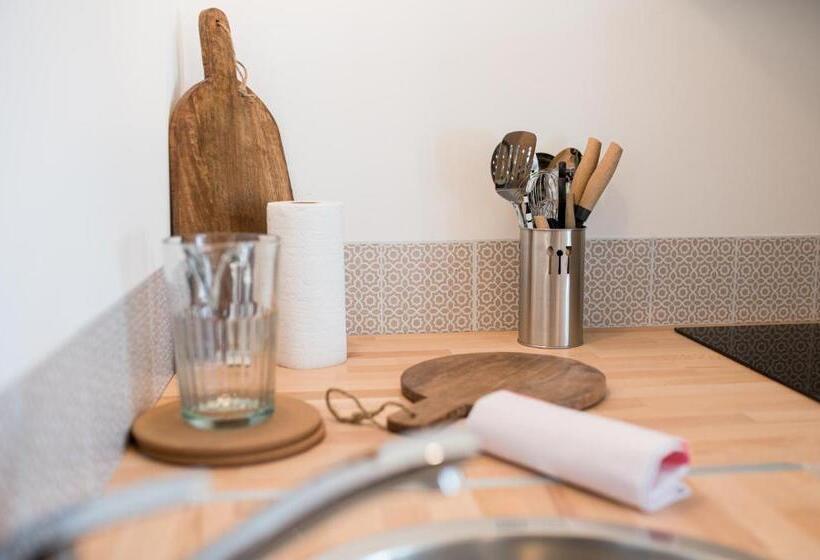 Villa Robs Appartements Tout Confort, Tv Connectée, Haut Débit, Localisation Idéale Courts Séjou