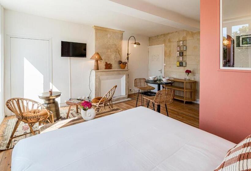 Villa Robs Appartements Tout Confort, Tv Connectée, Haut Débit, Localisation Idéale Courts Séjou