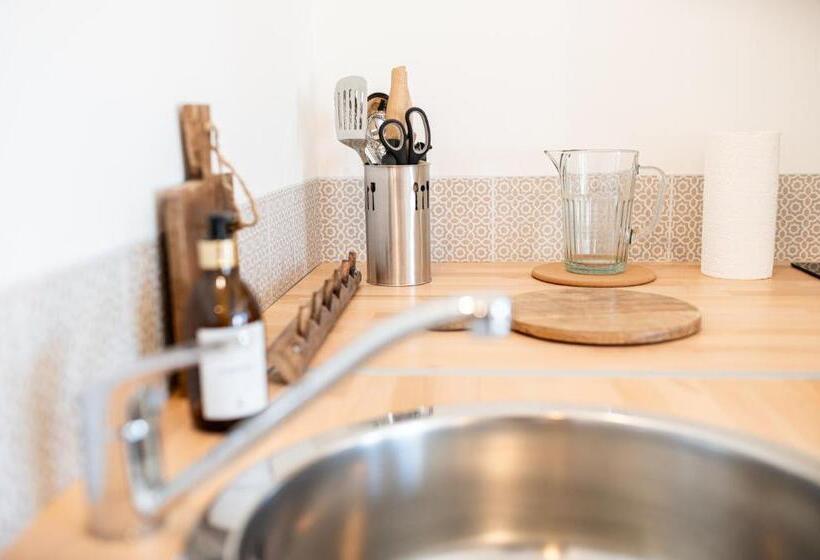 Villa Robs Appartements Tout Confort, Tv Connectée, Haut Débit, Localisation Idéale Courts Séjou